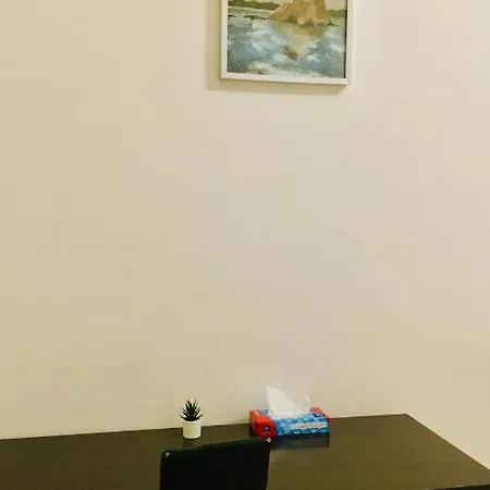 Royal Flat In 2 Square דירה פראג