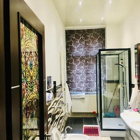 Royal Flat In 2 Square דירה