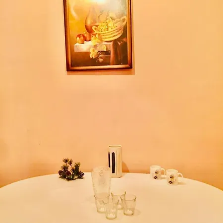 Διαμέρισμα Royal Flat In 2 Square